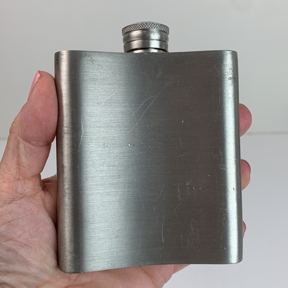 RB Pewter vintage 90s deco engraved weighted pocket flask holds 1/2 cup, clean! - Picture 7 of 10
